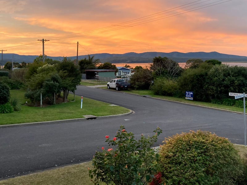 37 Brady Street, Mallacoota, Vic 3892 House for Rent