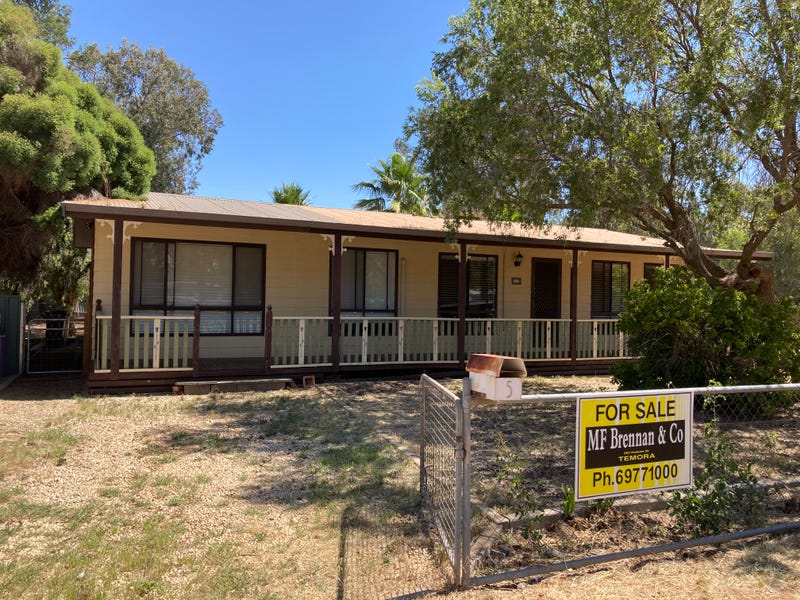 5 Bygoo Street, Ardlethan, NSW 2665 Property Details