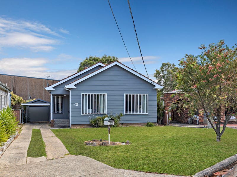 32 Leigh Avenue, Roselands, NSW 2196