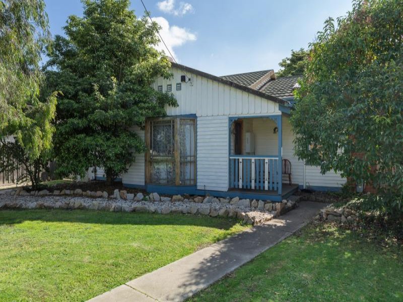 105 FITZROY Street, Sale, Vic 3850 Property Details