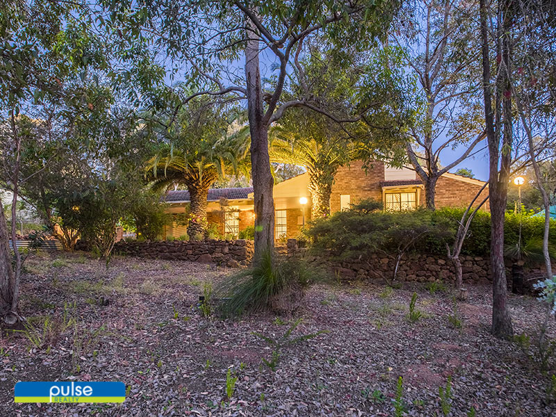 9 Hassett Road, Roleystone, WA 6111 Property Details