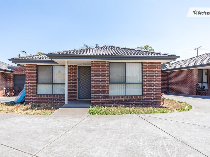 3/99 Vista Drive, Melton, Vic 3337 Property Details