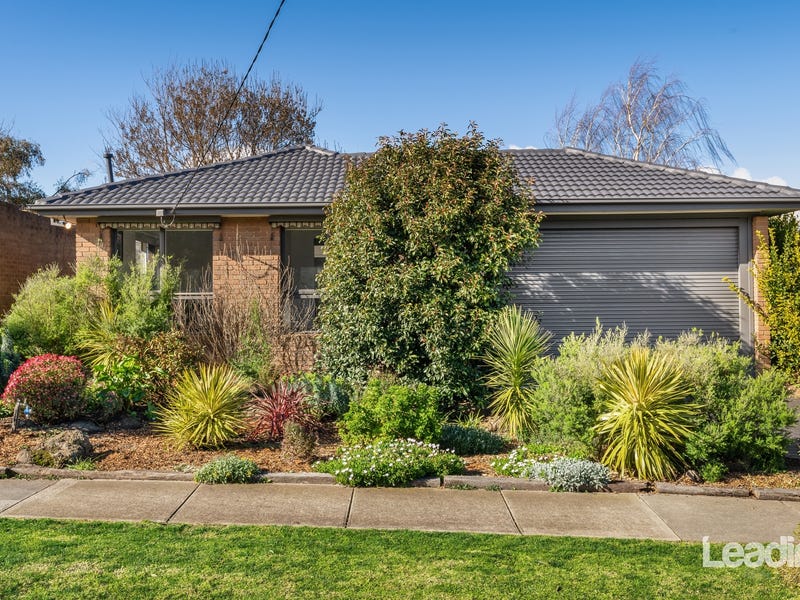 96 Wilsons Lane, Sunbury, Vic 3429 Property Details