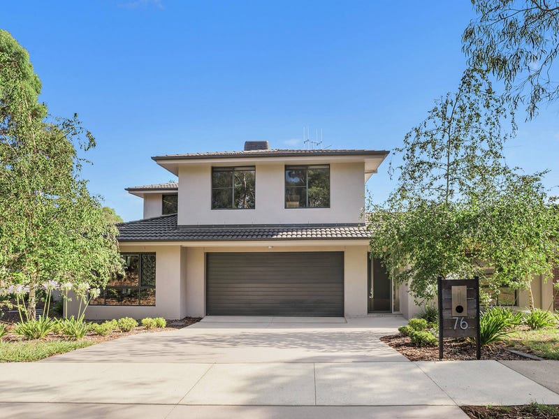 76 Clarey Cres, Spence, ACT 2615