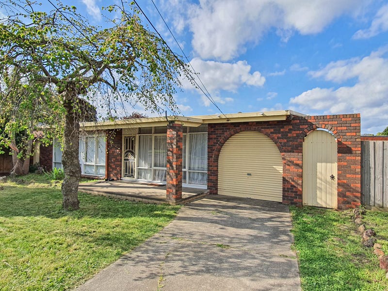 51 Helen Road, Ferntree Gully, VIC 3156