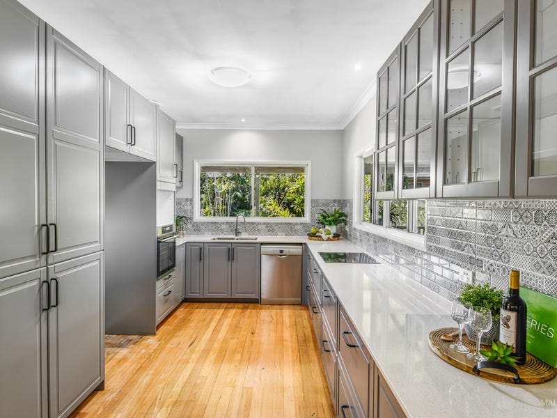 7 Walkers Drive, Maleny, Qld 4552 Property Details