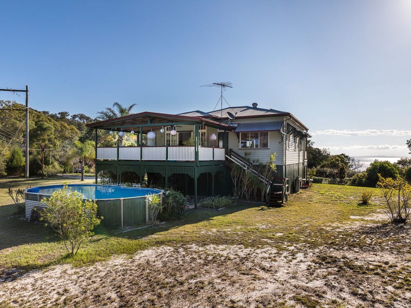 4 Boronia Court, Dunwich, Qld 4183 House for Sale