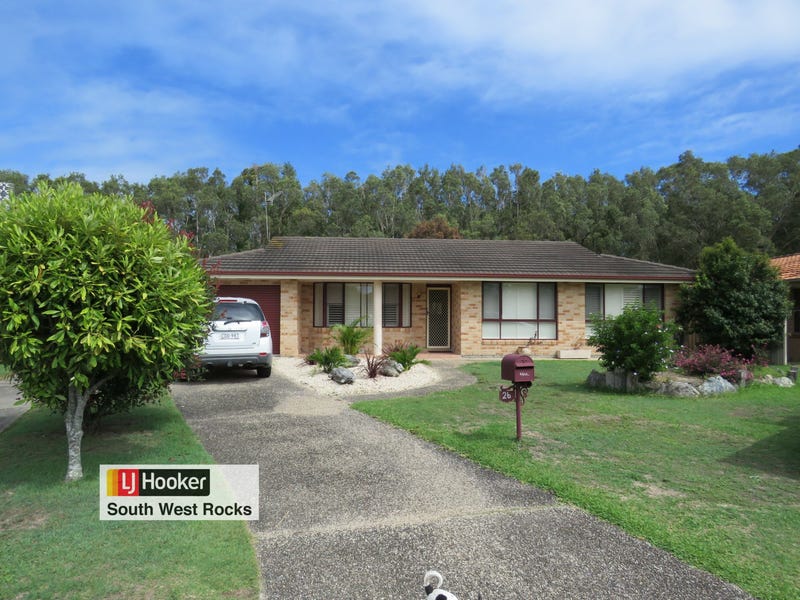 26 Delmer Close, South West Rocks, NSW 2431 House for Sale