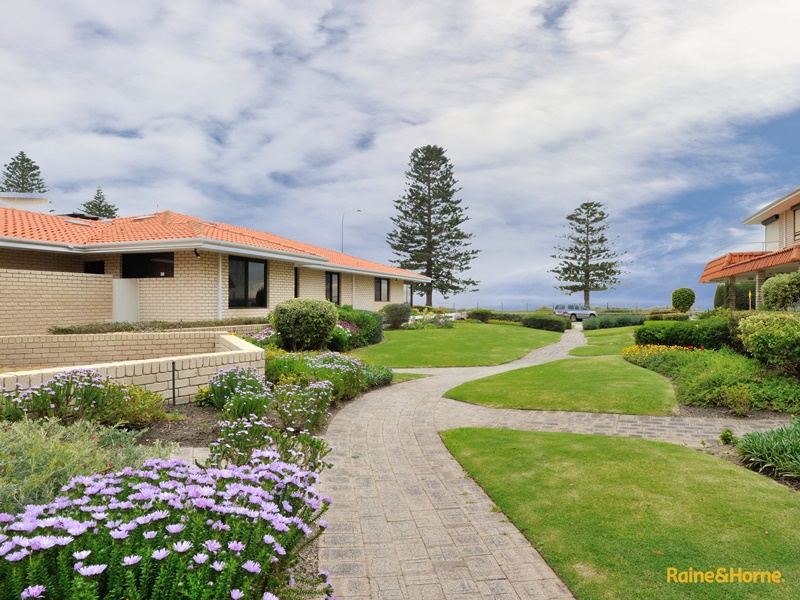 14/81 Esplanade, Rockingham, WA 6168 Property Details