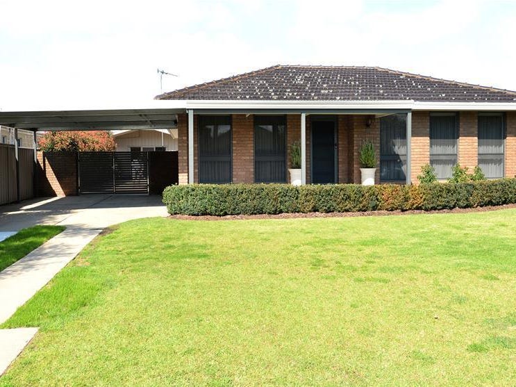 61 Piper Street, Yarrawonga, Vic 3730 Property Details