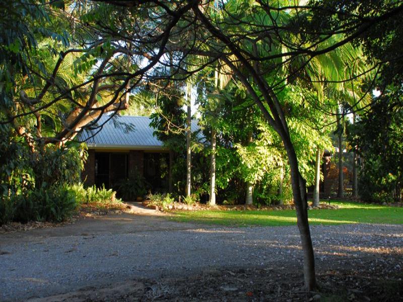124 Toolakea Beach Road, Bluewater, Qld 4818 Property Details