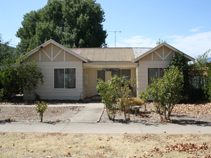 37 Malcolm Street, Mansfield, Vic 3722 Property Details