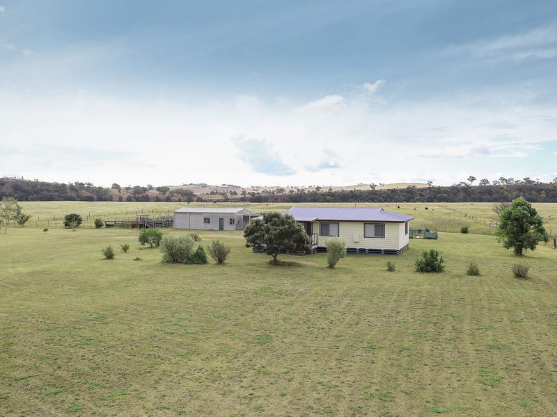 327 Long Point Road E, Long Point, NSW 2330