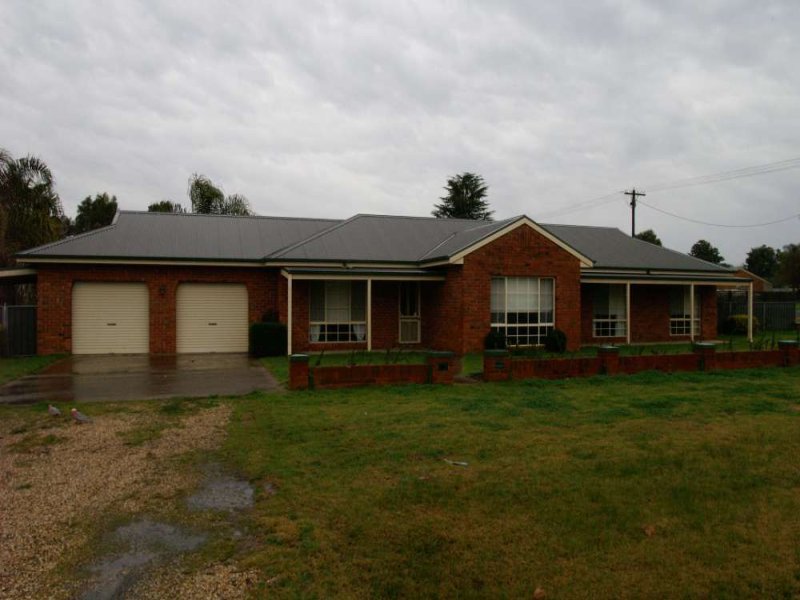 24 Victoria Street, Howlong, NSW 2643