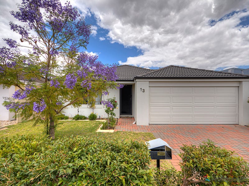 13 Balyat Way, Wattle Grove, WA 6107