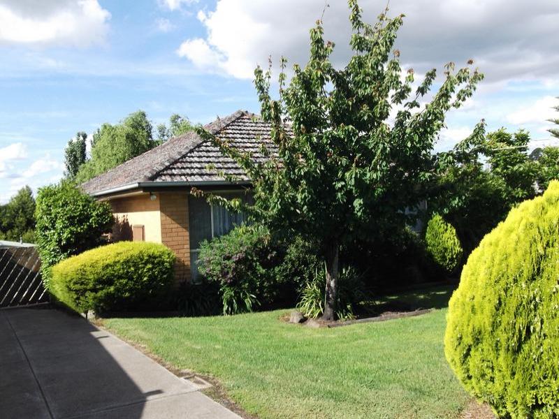 26 Rutledge Street, Kilmore, Vic 3764 Property Details