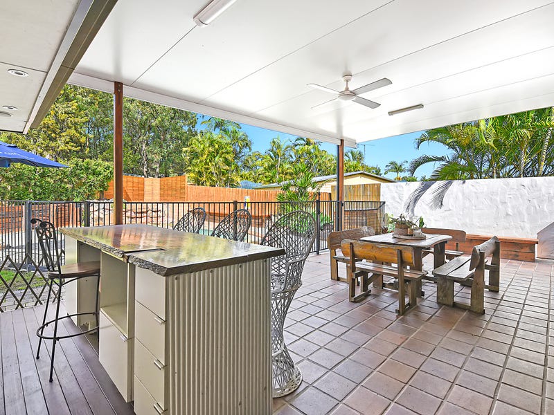 43 Stretton Drive, Helensvale, Qld 4212 Property Details