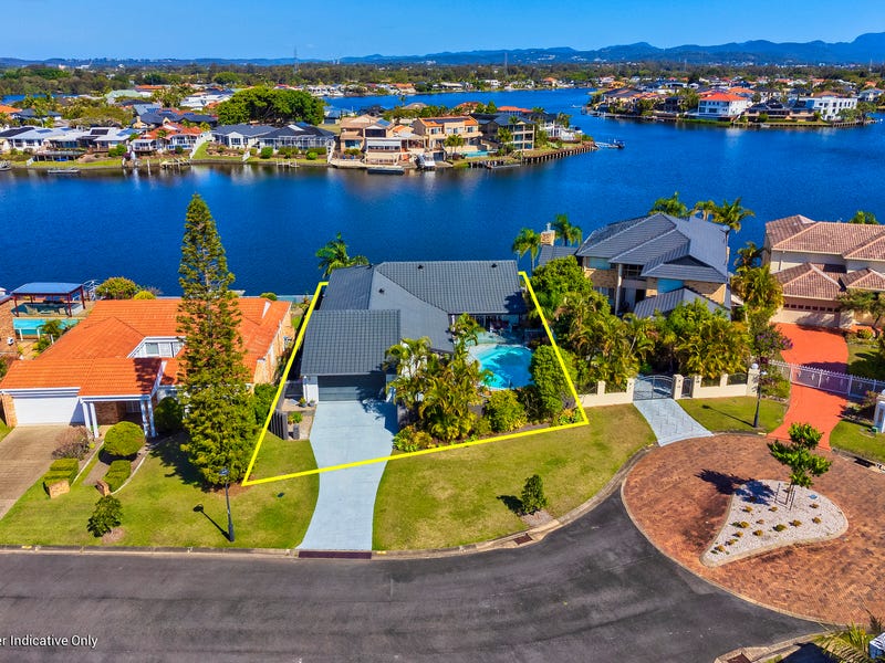 7 Cayman Drive, Clear Island Waters, QLD 4226