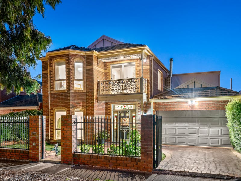 82 Gowanbrae Drive, Gowanbrae, Vic 3043 Property Details