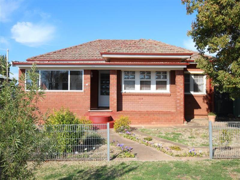 38 Sterling St, Dubbo, NSW 2830 Property Details