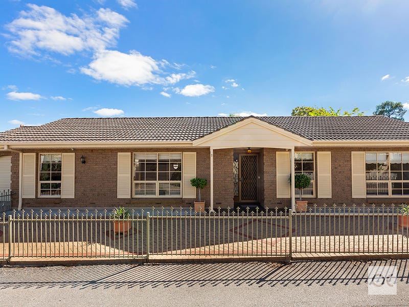 2 Pikes Lane, Lower Mitcham, SA 5062