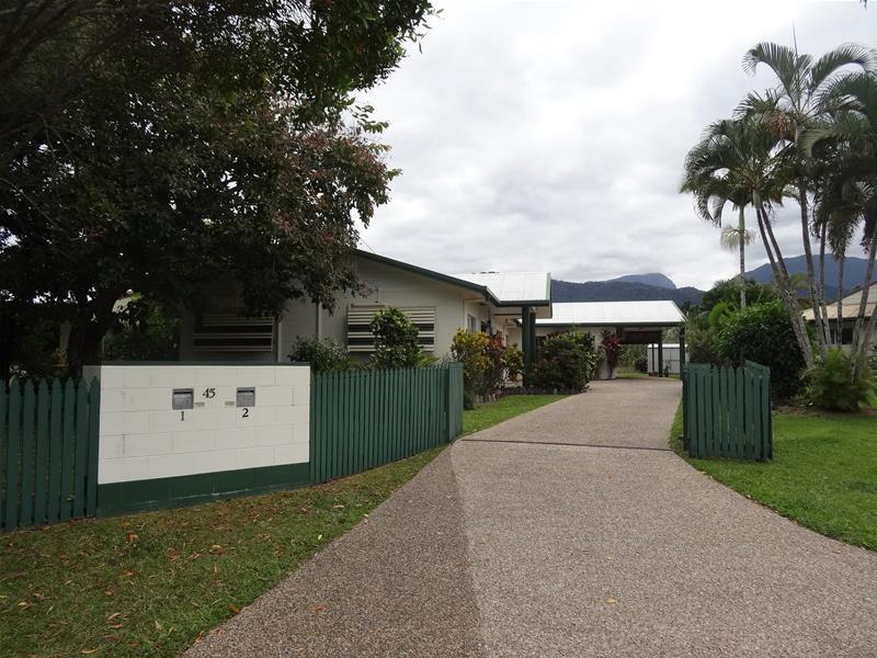 45 Middlemiss Street Mossman Qld 4873