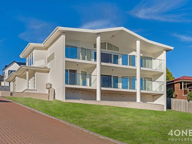 704 Oceana Drive, Tranmere, Tas 7018 House for Sale