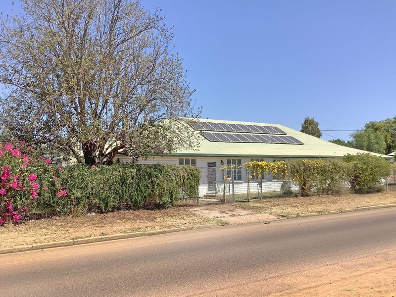 102 Crane Street, Longreach, Qld 4730 House for Sale