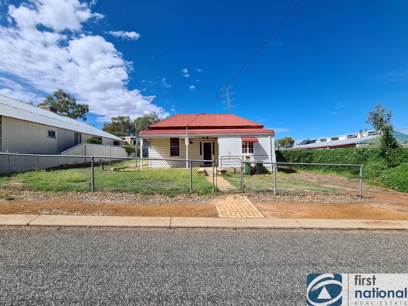 57 Lockyer Avenue, Northam, WA 6401