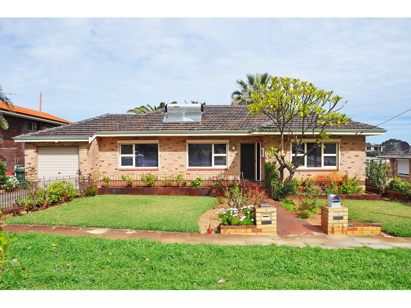 149 Hope Street, White Gum Valley, WA 6162