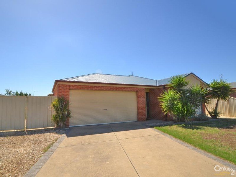 34 Bowen Street, Echuca, Vic 3564 Property Details