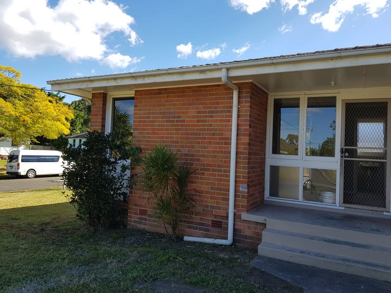 4 Patricia Avenue, Taree, NSW 2430