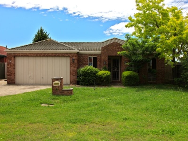 7 Millbank Place, Cranbourne, Vic 3977 Property Details