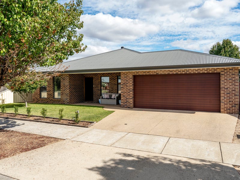 6 Olivers Road, Benalla, Vic 3672 Property Details