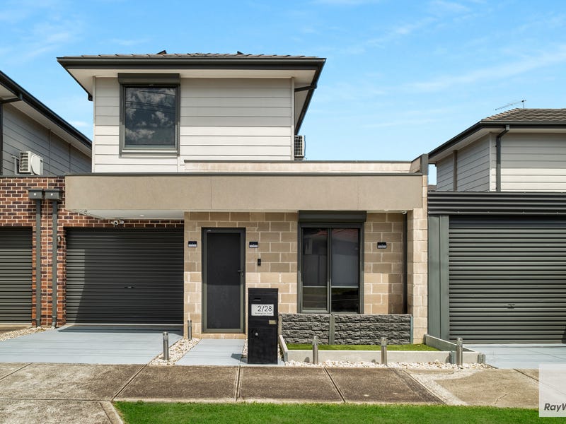 2/28 Buckingham Street, Sydenham, Vic 3037 Property Details