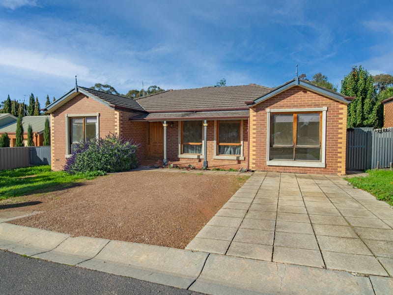4A Sedgwick Close, Kennington, VIC 3550