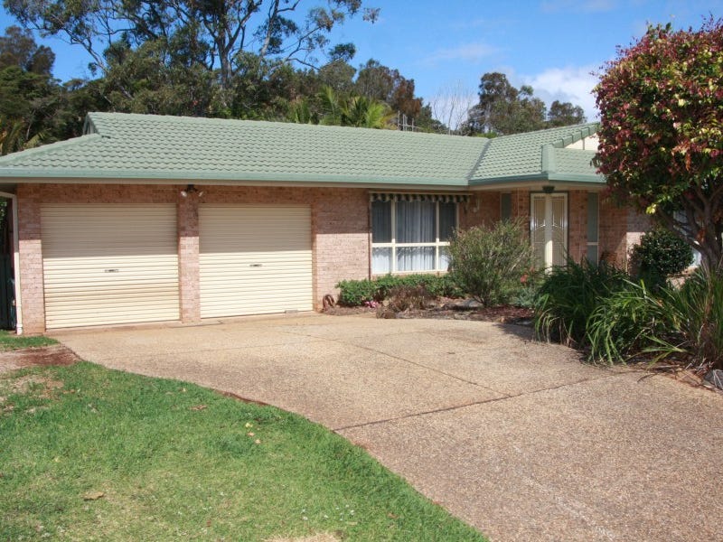 33 Crestwood Drive, Port Macquarie, NSW 2444