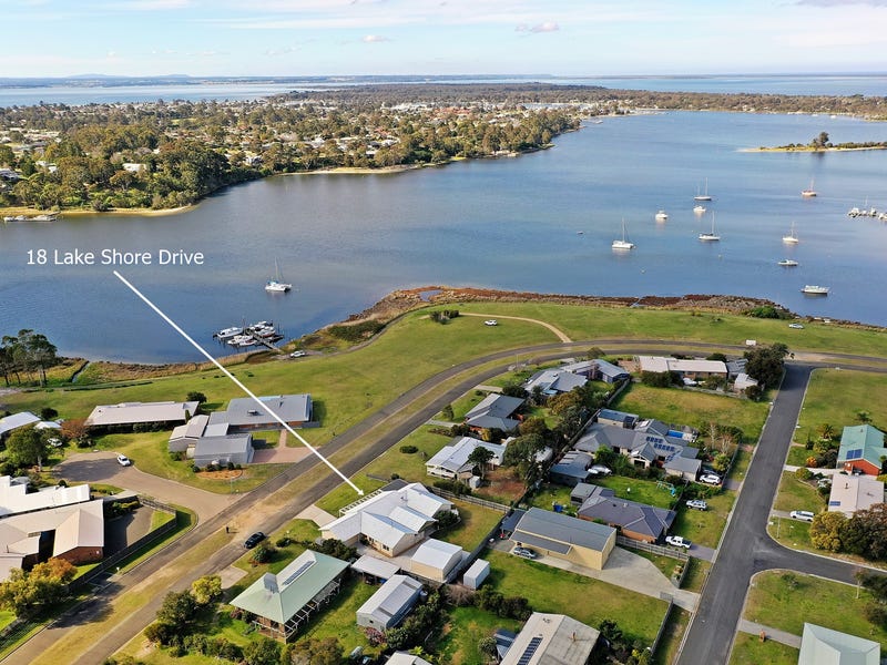 18 Lake Shore Drive, Newlands Arm, VIC 3875