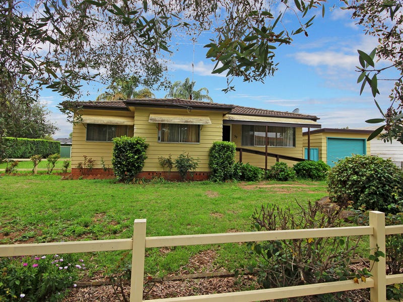 39 Powell Street, Hobartville, NSW 2753 Property Details