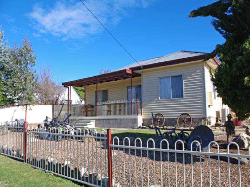 29 Chusan St, Bombala, NSW 2632 Property Details