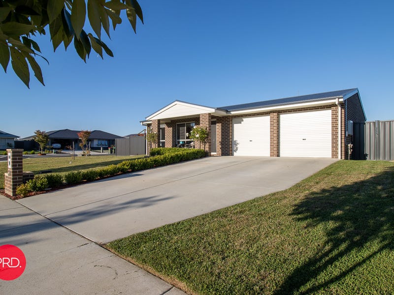 24 Hopkins Street, Bungendore, NSW 2621 House for Sale realestate
