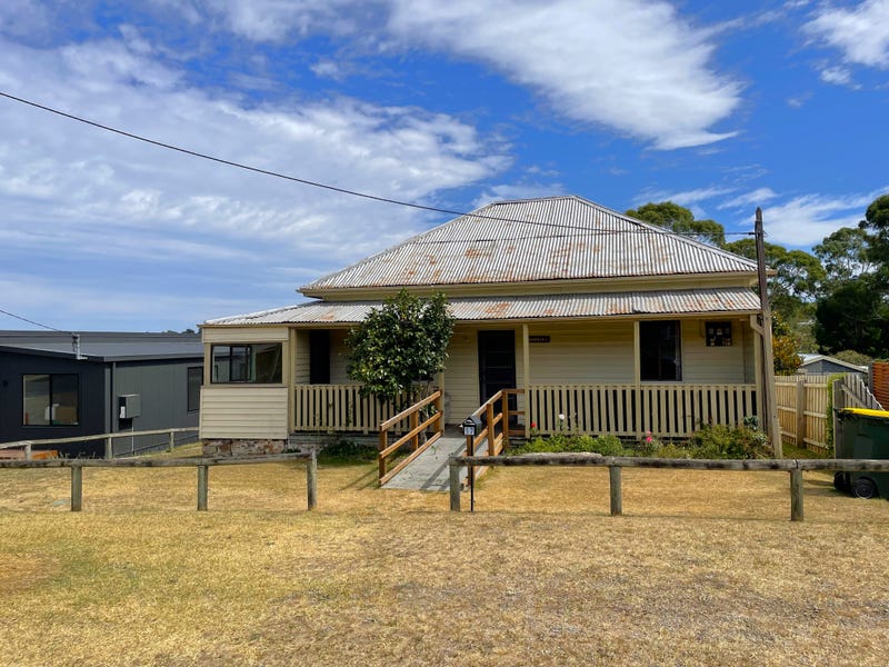 17 Maybe Street, Bombala, NSW 2632 House for Sale