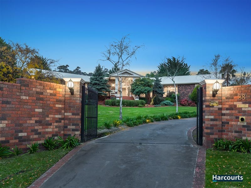 88 Major Crescent, Lysterfield, Vic 3156 Property Details
