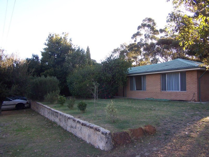 21 Hunter Drive, Lesmurdie, WA 6076 Property Details