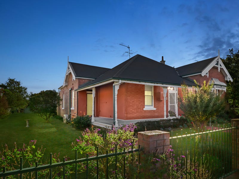 4 Regent Street, Maitland, NSW 2320 Property Details