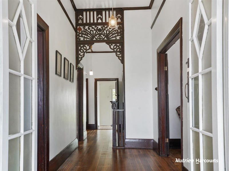 8 Jackson Street, Casterton, Vic 3311 House for Sale