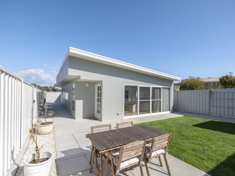 9/29A Middle Road, Devonport, Tas 7310 Unit for Sale