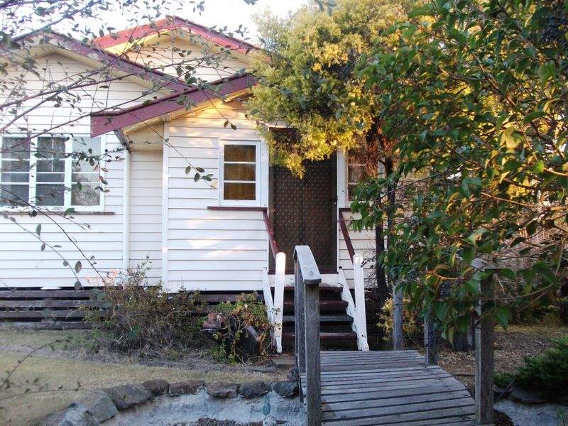 35 Gladys Street, Kingaroy, QLD 4610