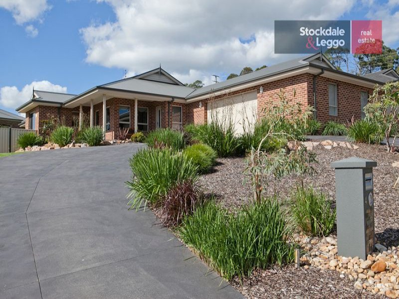 4 Waterside Drive, Drouin, Vic 3818 Property Details