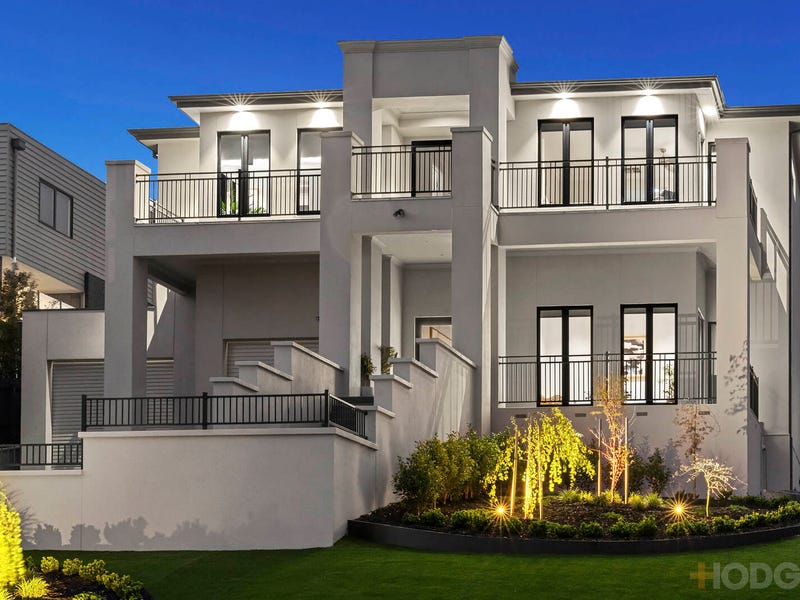 6 Dryden Way, Highton, VIC 3216